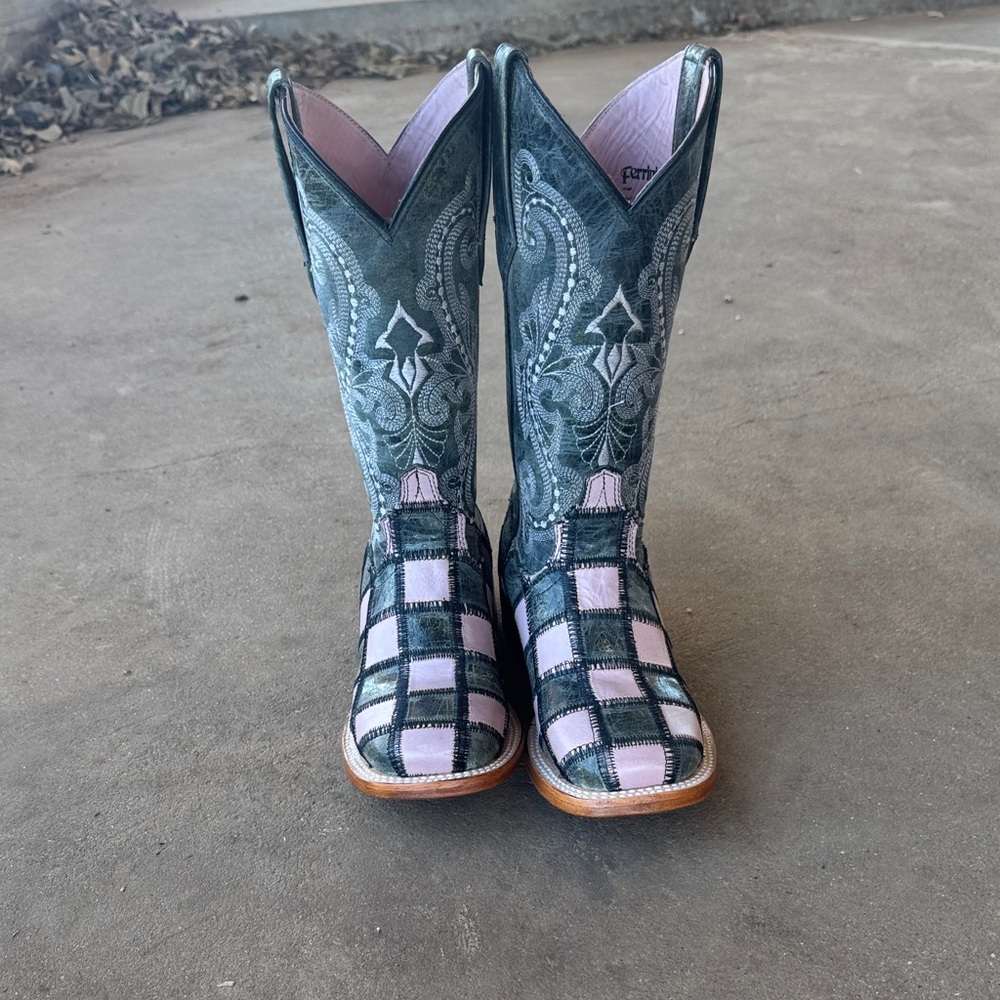 Brand new ferrini boots